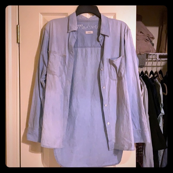 Madewell Tops - Made well chambray top Madewell Tops - Made well chambray top